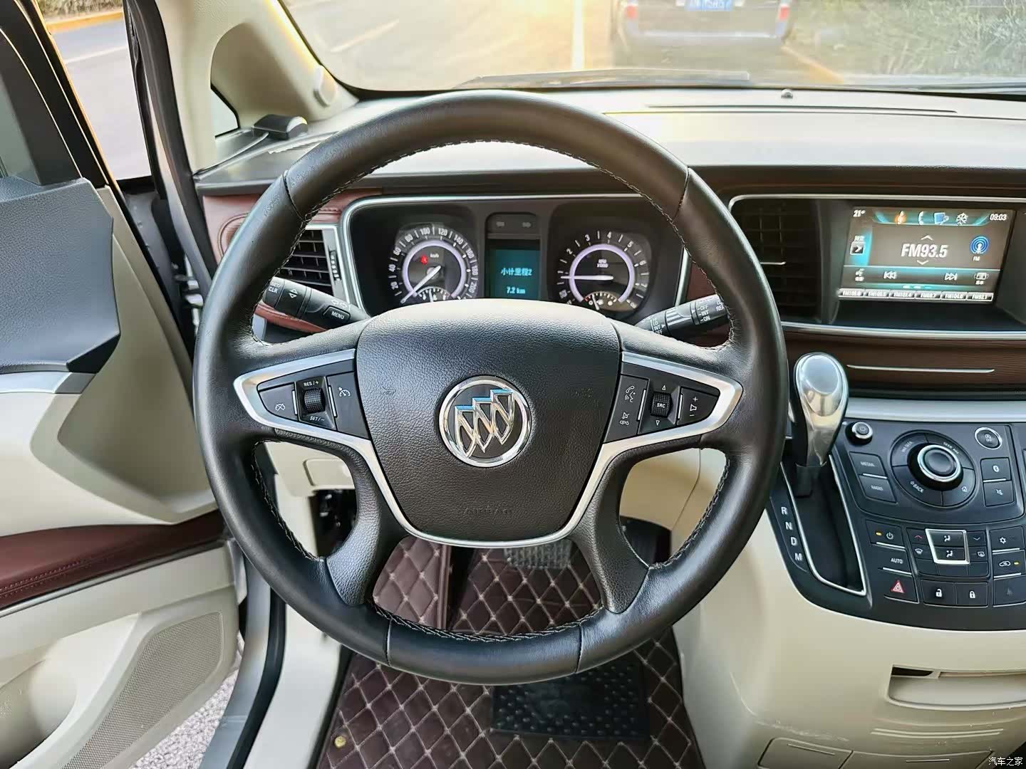 Buick GL8, 2019 13