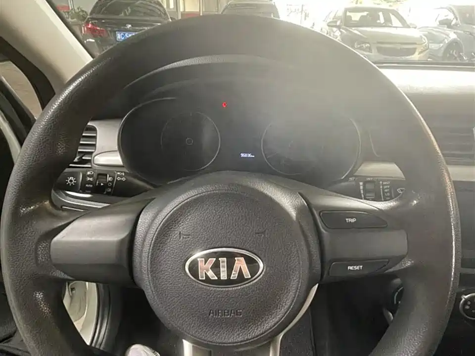 Kia K2