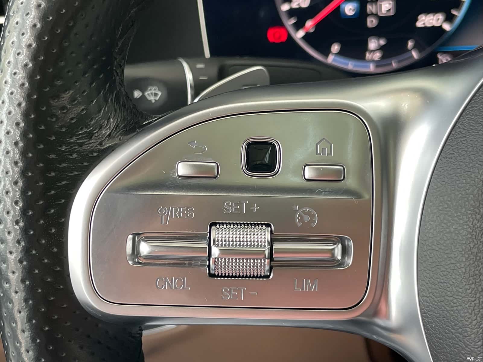 Mercedes-Benz E-Class, 2020 24