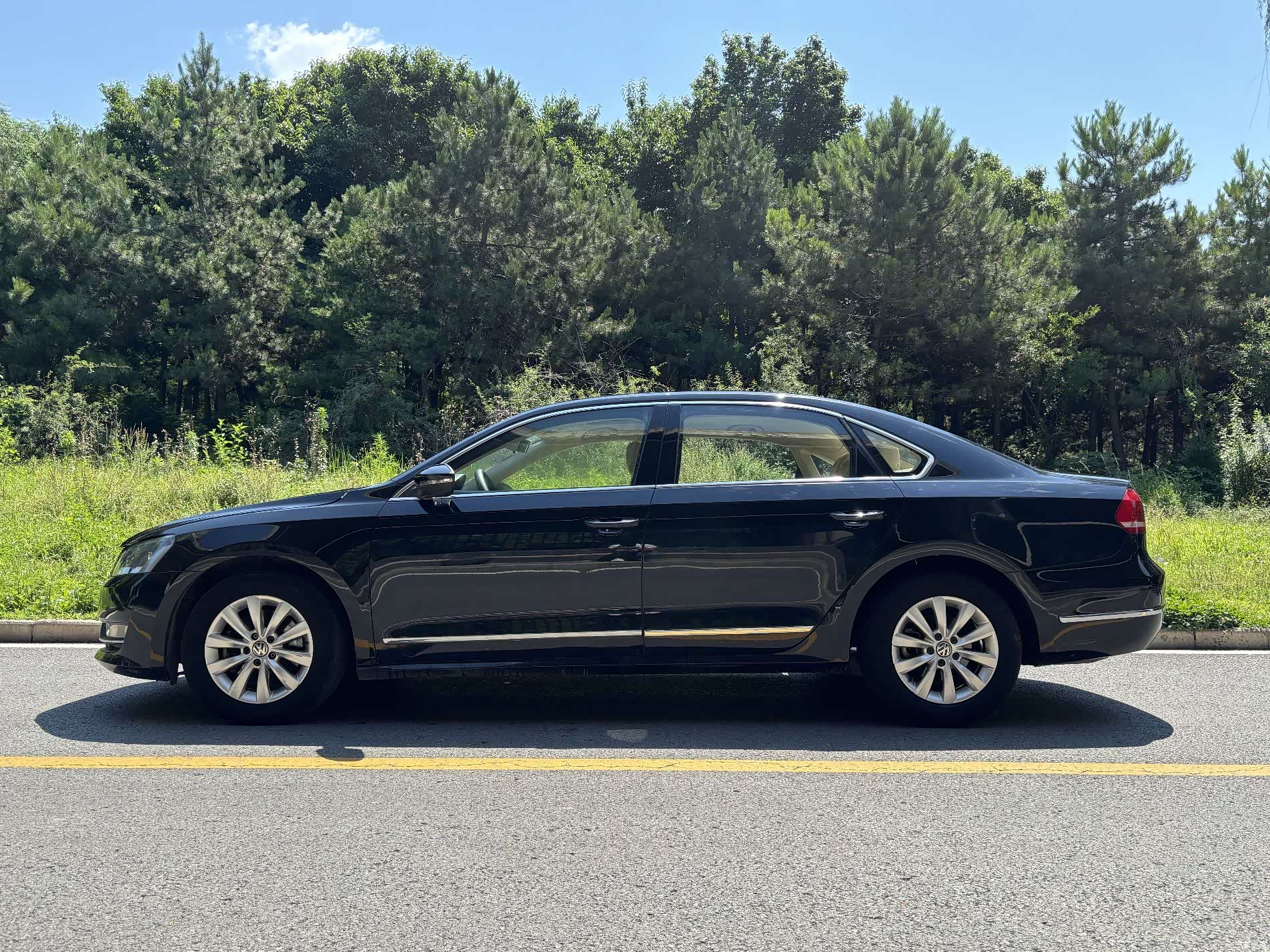 Volkswagen Passat, 2011 3