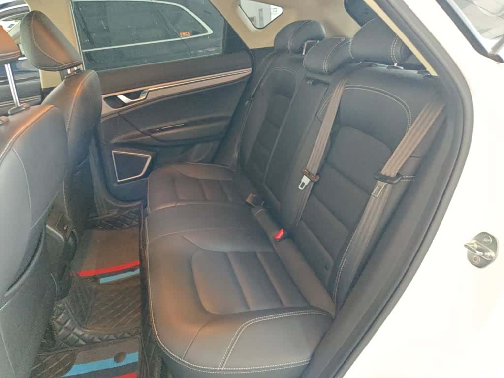 Geely Emgrand, 2018 17