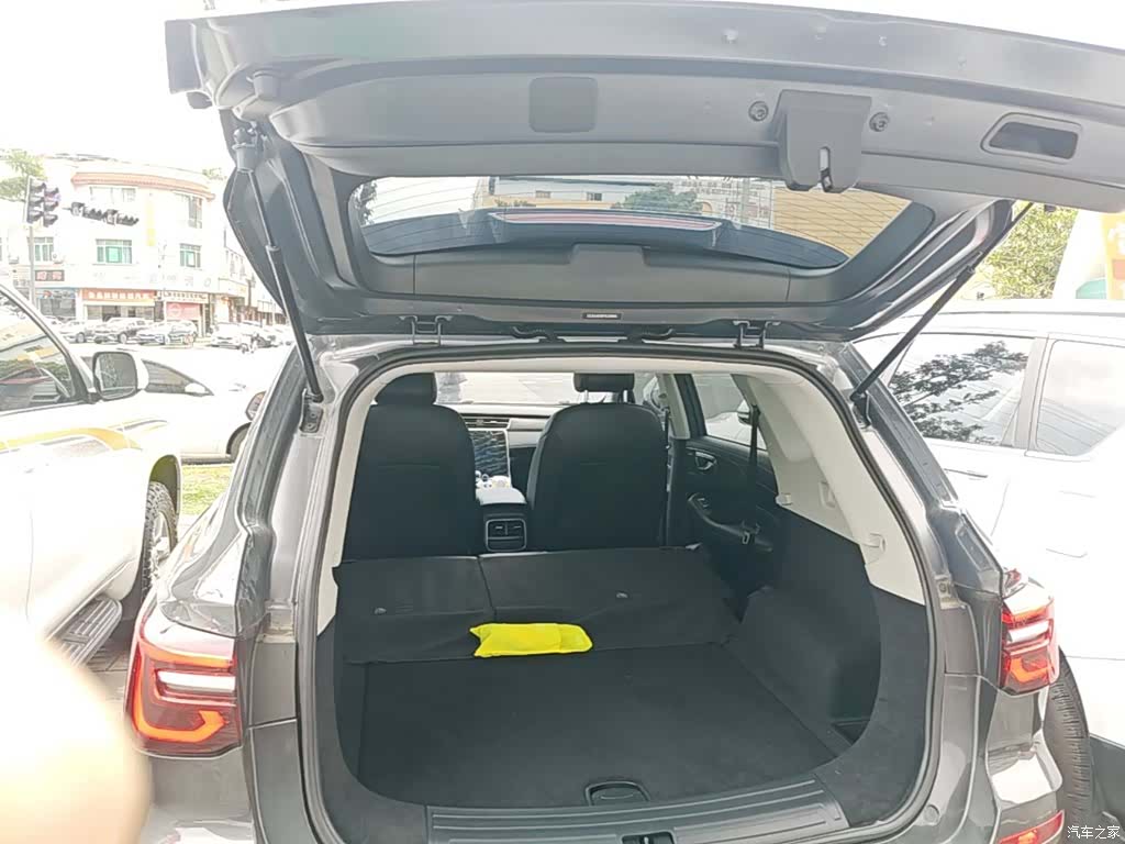 Roewe RX5, 2024 15