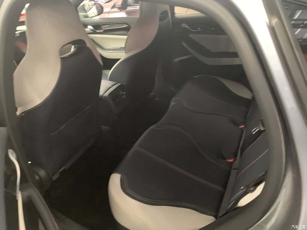 BYD Qin, 2023 10