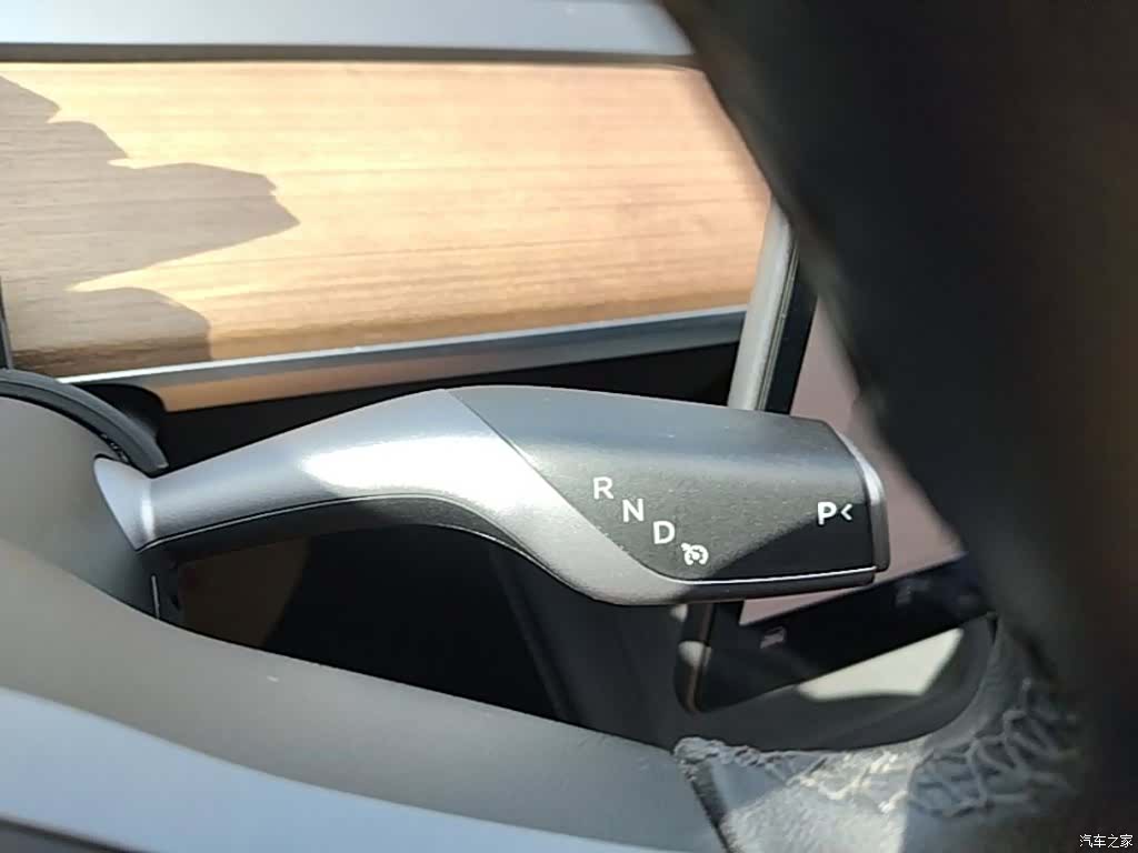 Tesla Model 3, 2022 14