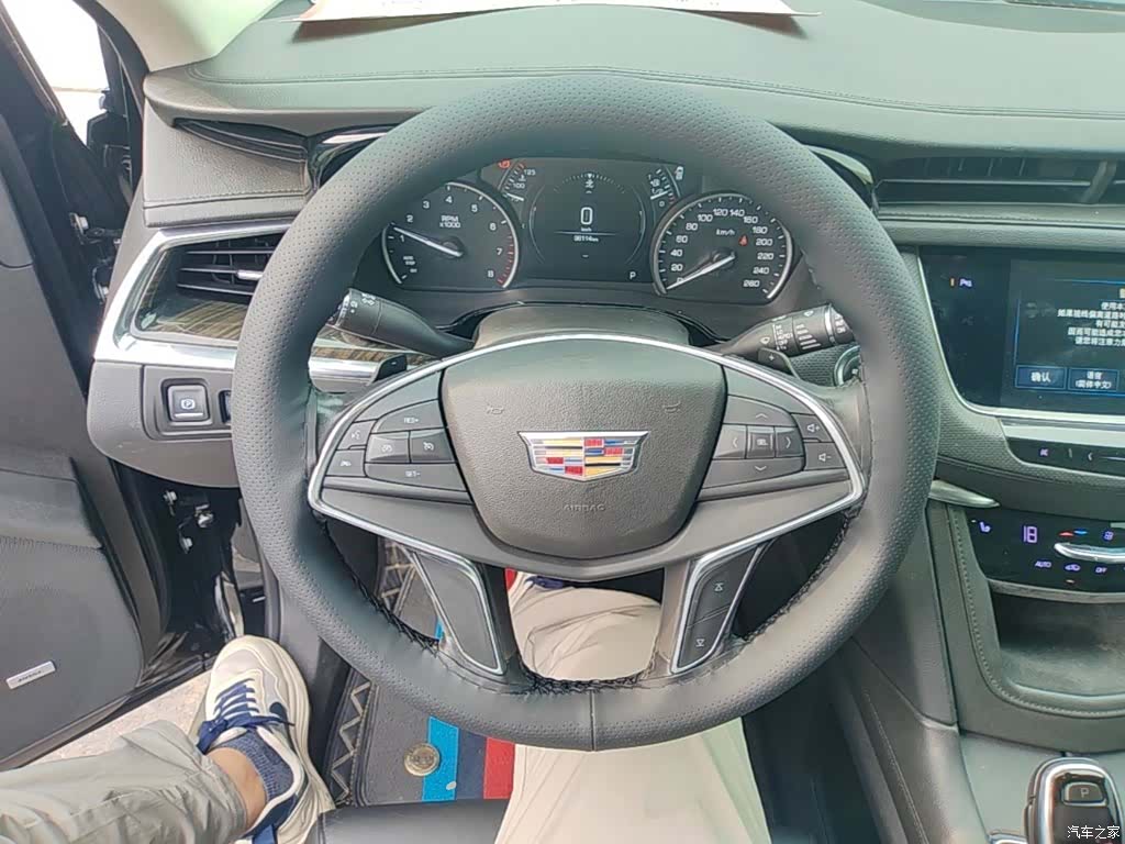 Cadillac XT5, 2018 11
