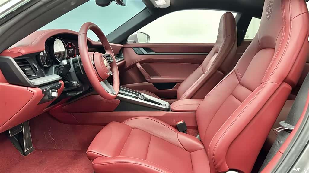 Porsche 911, 2024 12