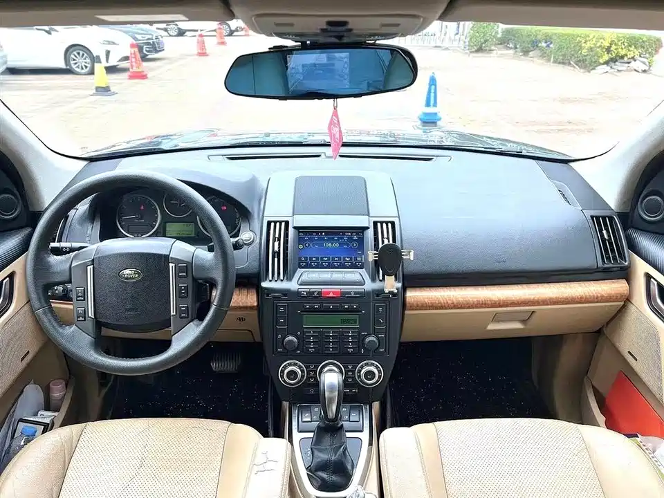 Land Rover Freelander 2