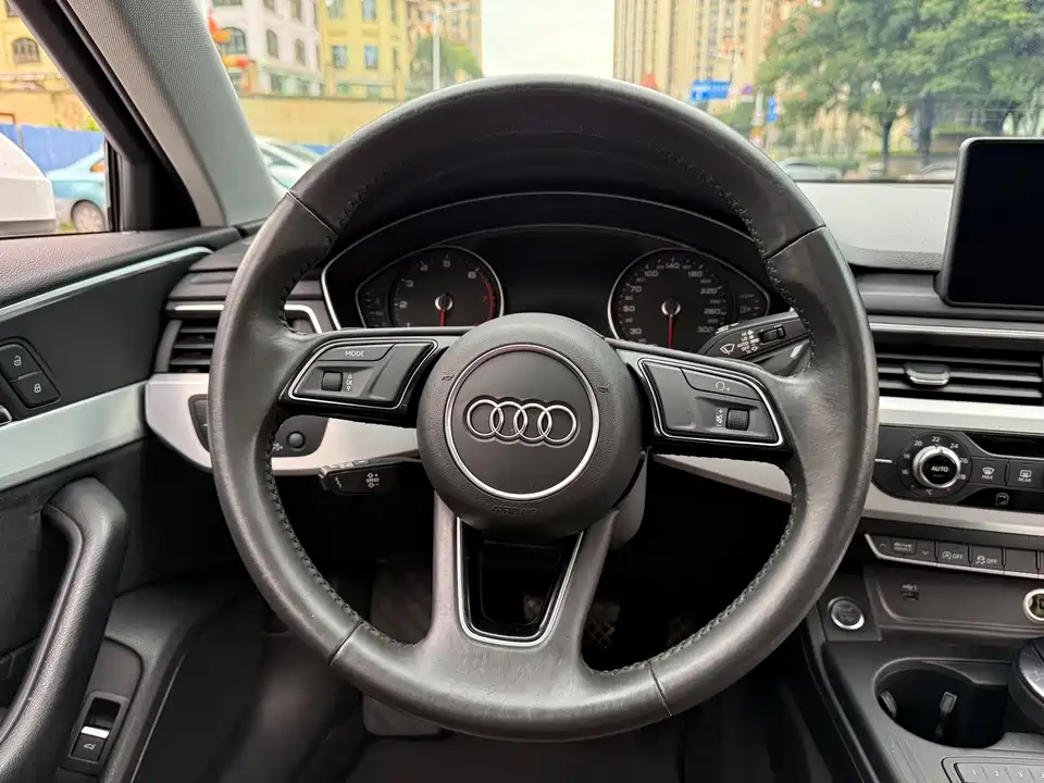 Audi A4L