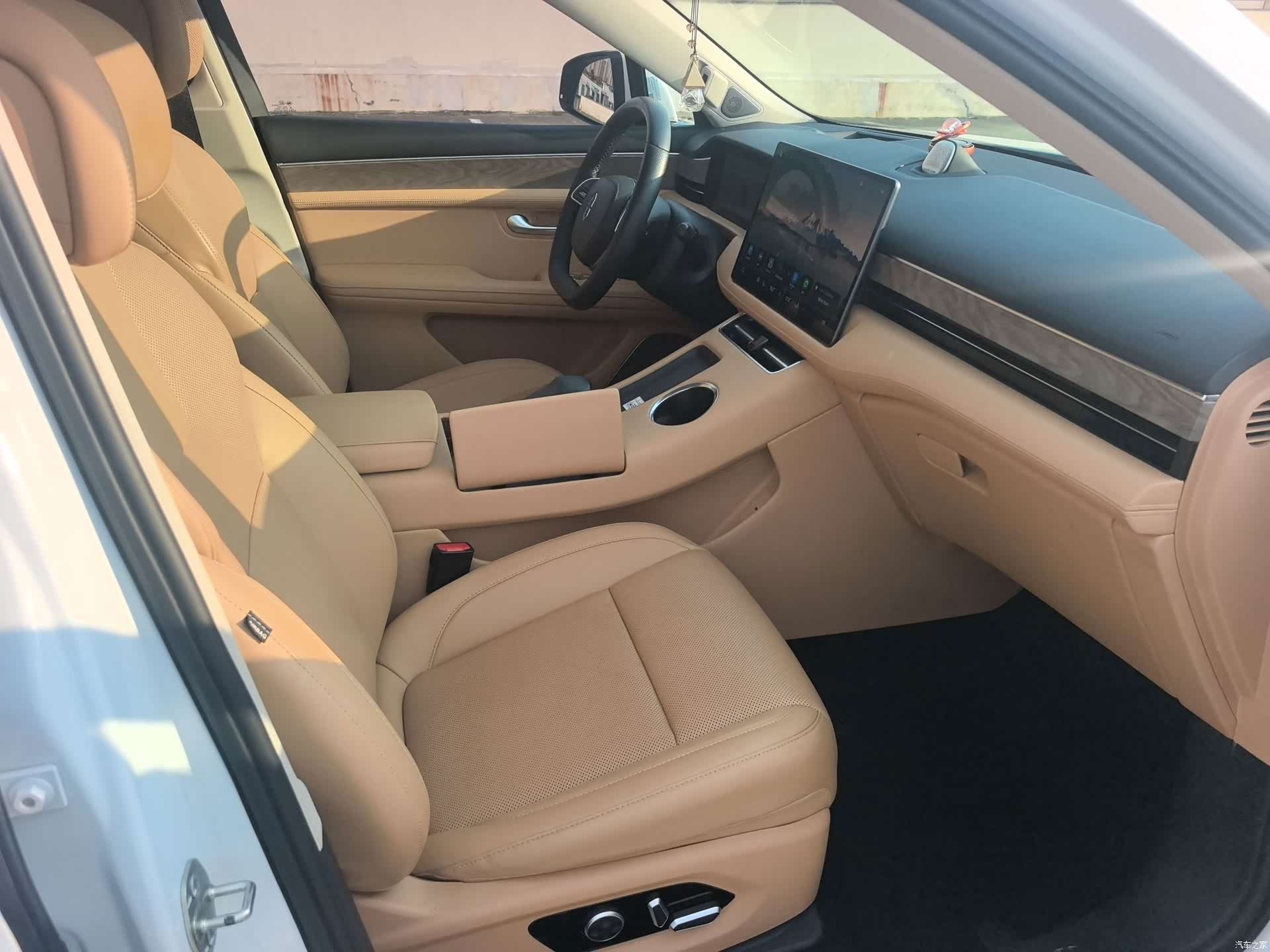 AITO M5, 2022 12