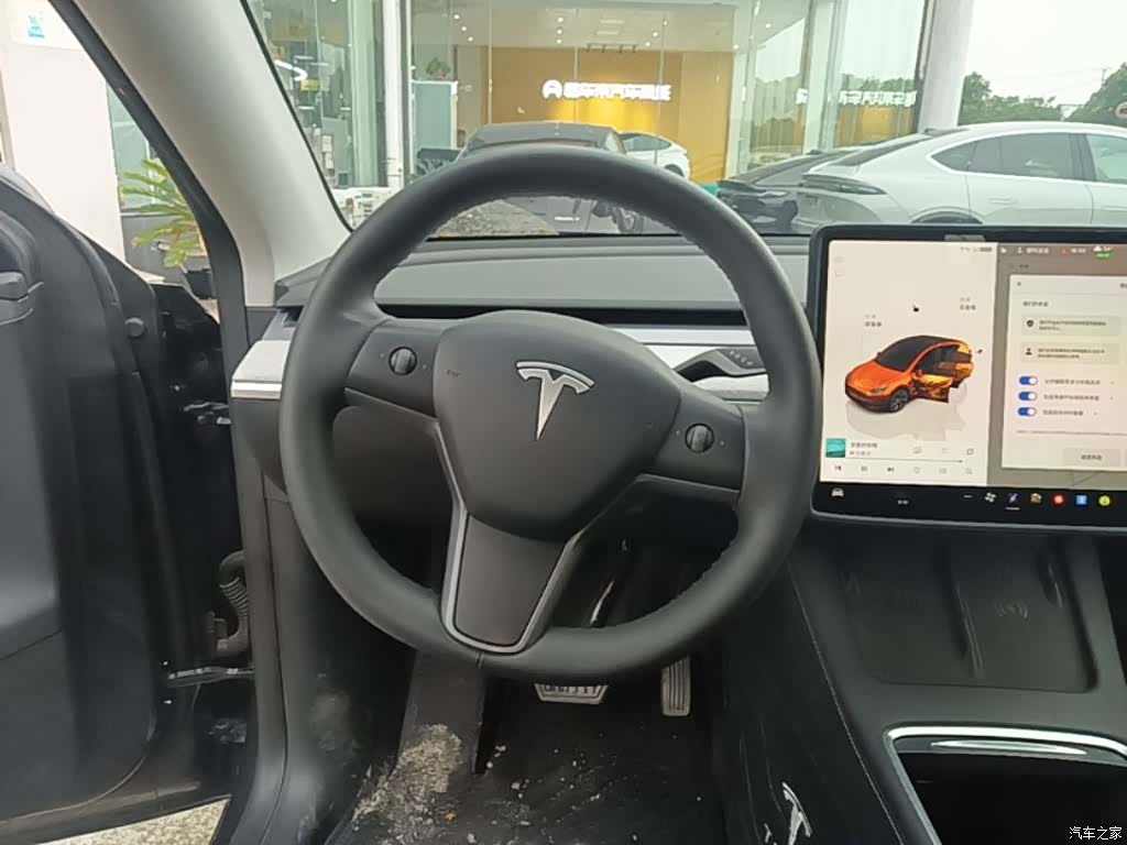 Tesla Model Y, 2024 11