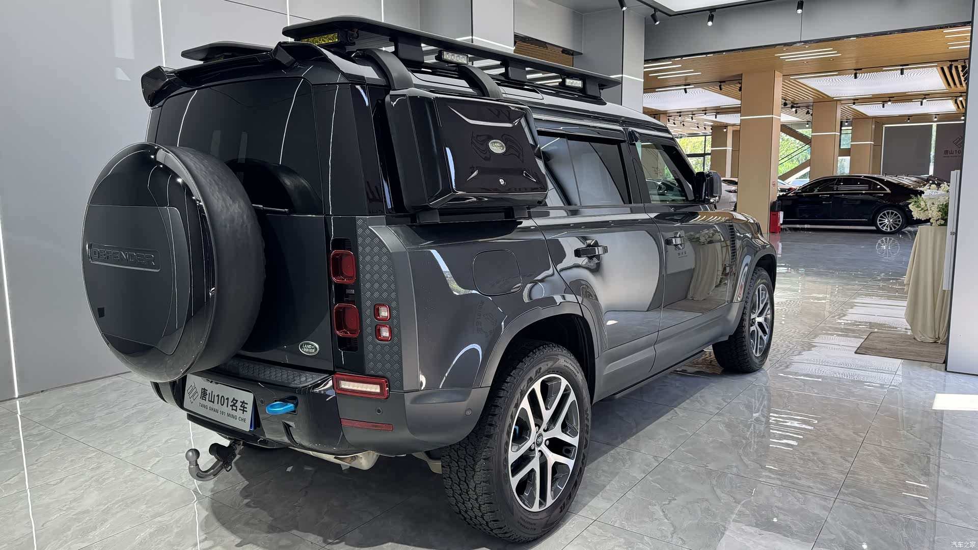 Land Rover Defender, 2024 9