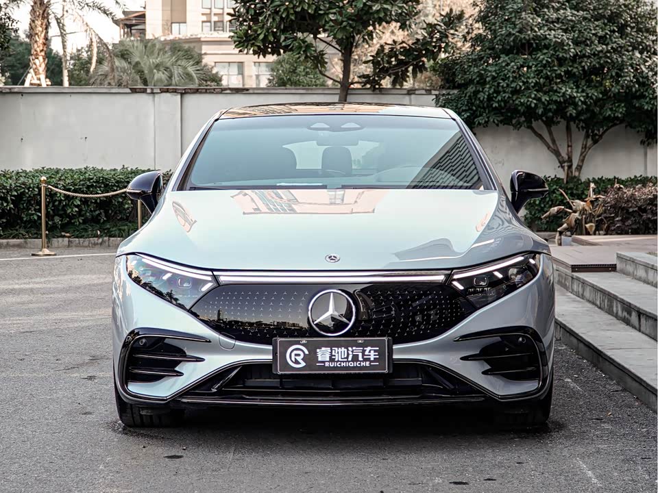 Mercedes-Benz EQS Mercedes-Benz EQS