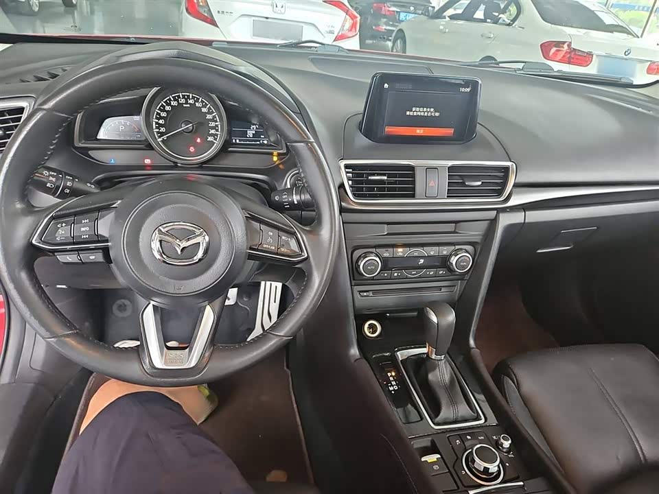 Mazda 3 Angkesaila