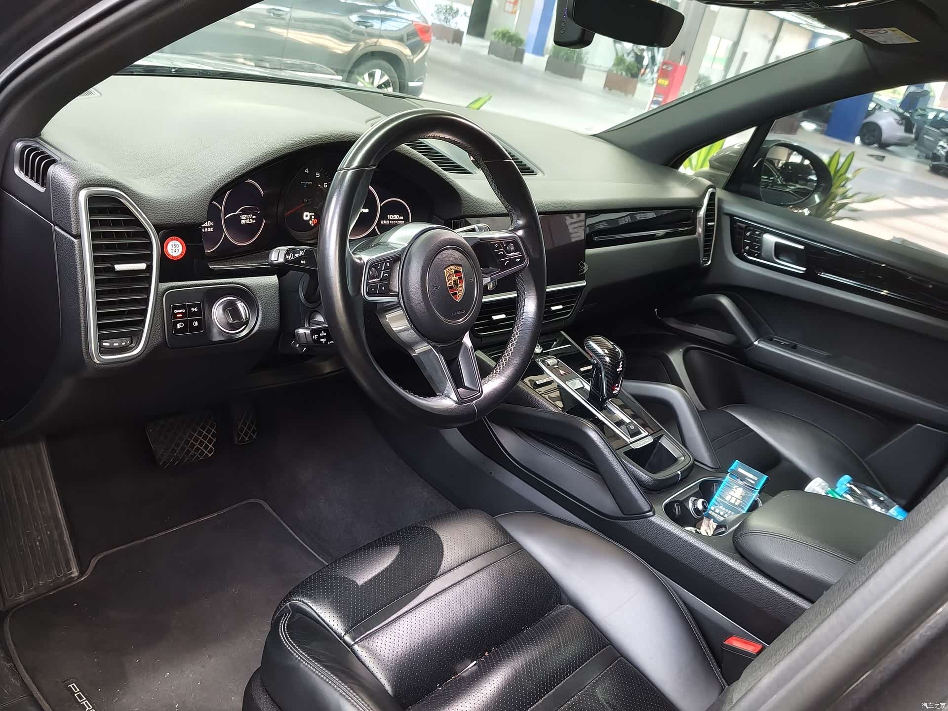 Porsche Cayenne, 2019 9