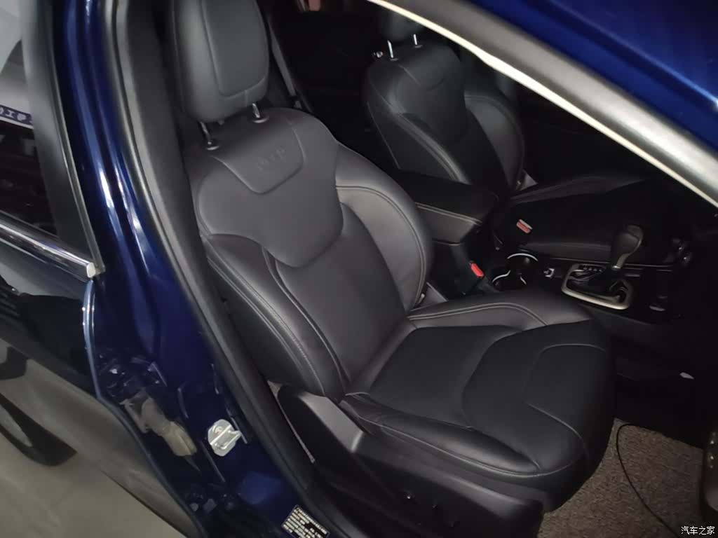 Jeep Cherokee, 2018 25