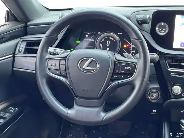 Lexus ES, 2024 10