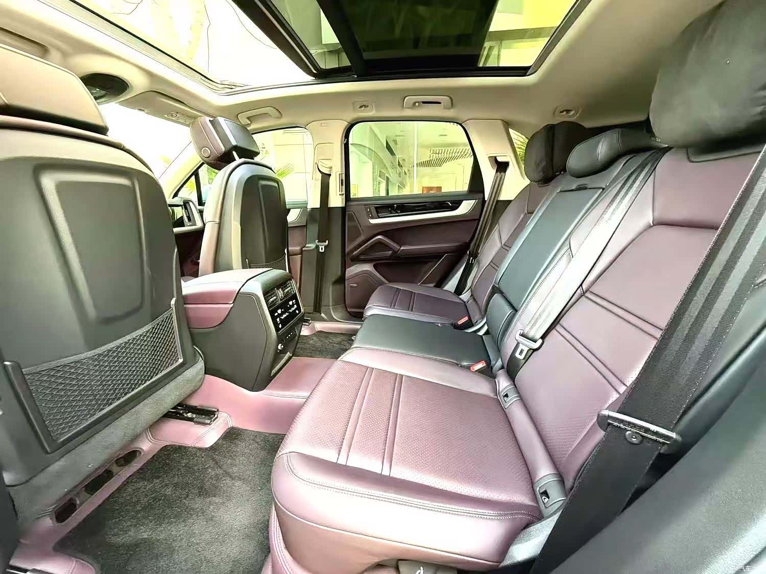 Porsche Cayenne, 2024 все фото