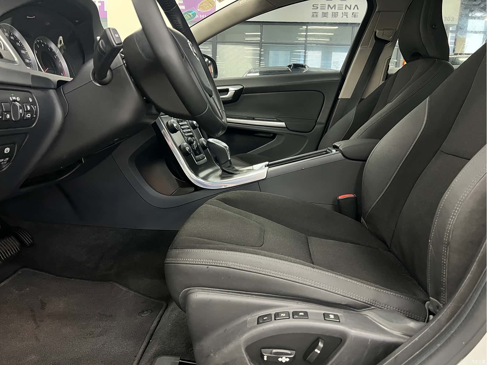 Volvo S60, 2013 7