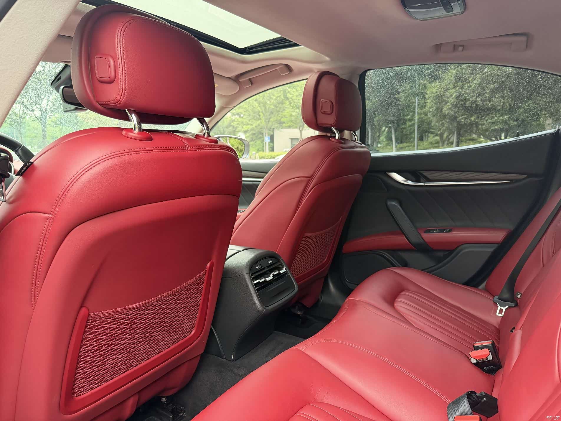 Maserati Ghibli, 2020 8