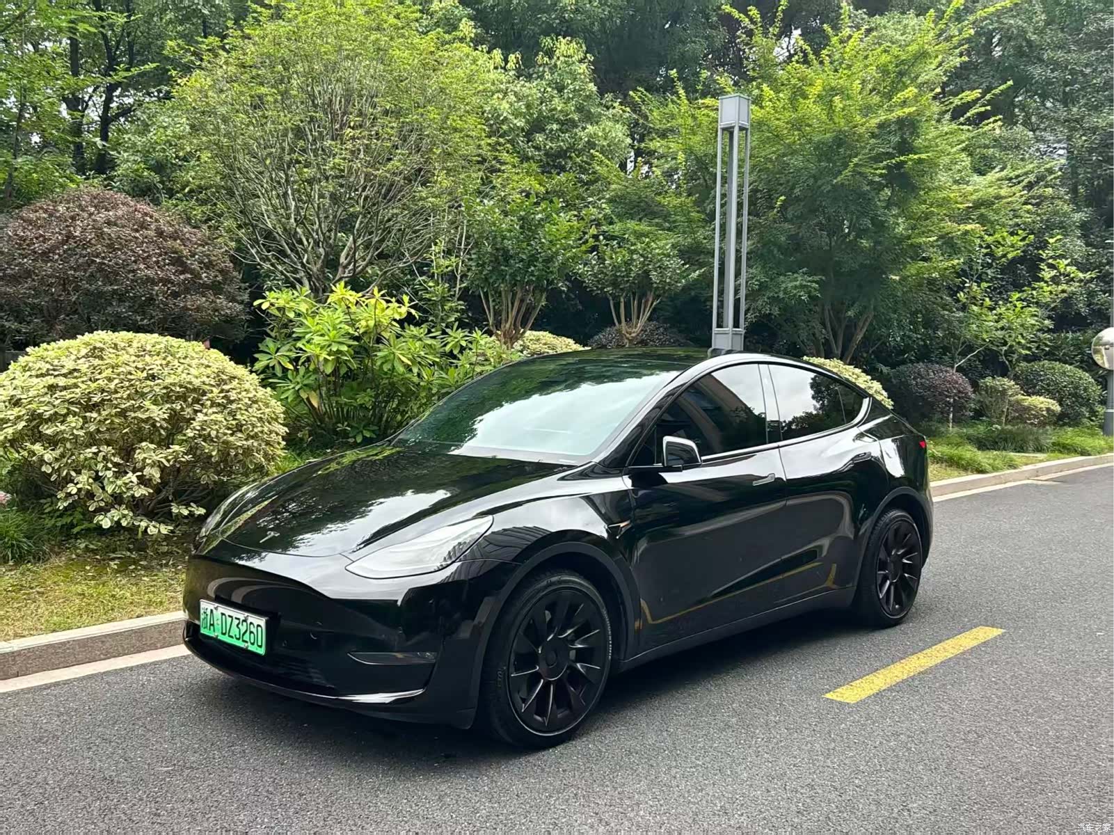Tesla Model Y, 2021 1