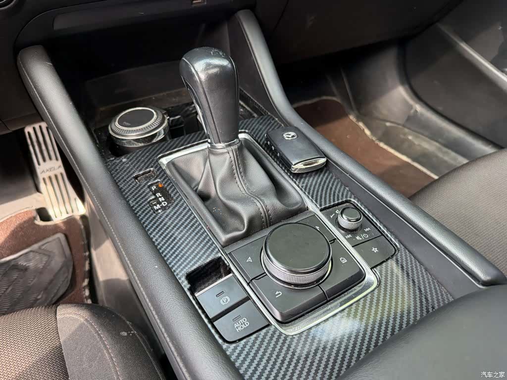 Mazda Mazda3, 2022 9