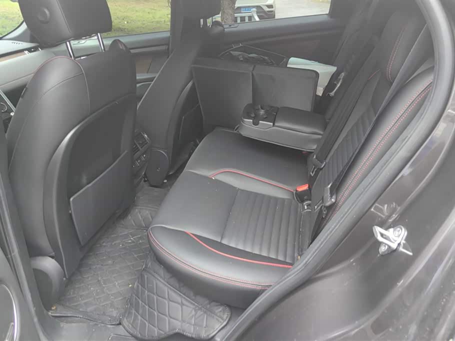 Land Rover Discover sports