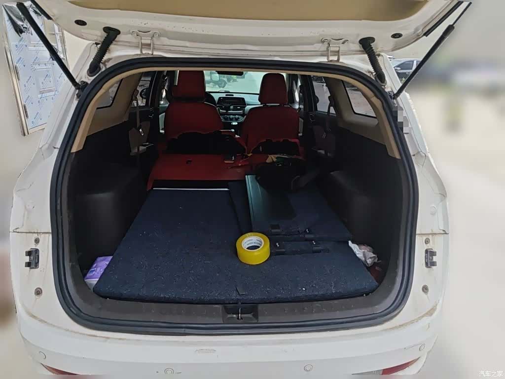 Wuling 310W, 2019 10