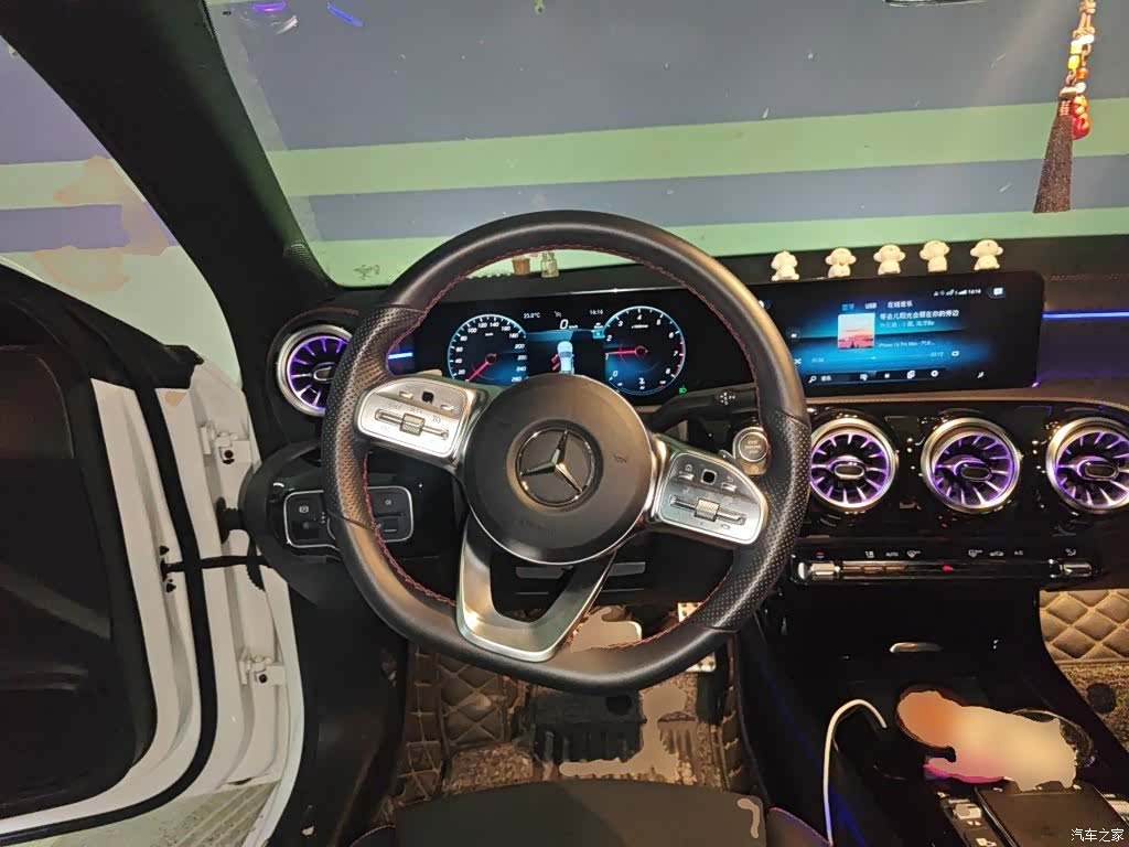 Mercedes-Benz CLA, 2022 11