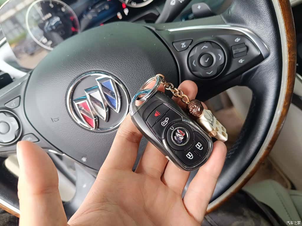Buick GL8, 2021 9
