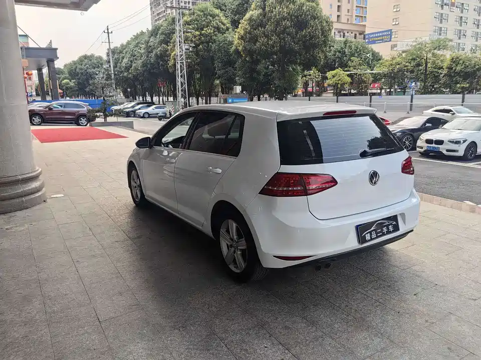 Volkswagen golf