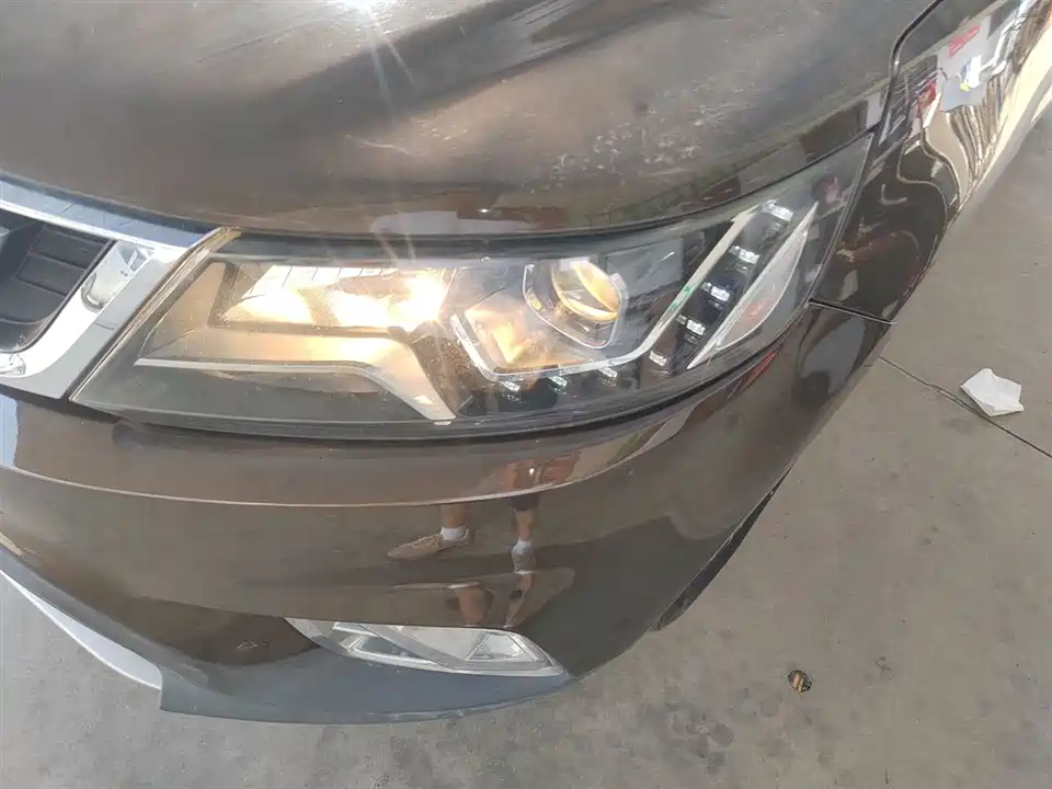 Geely Vision X6
