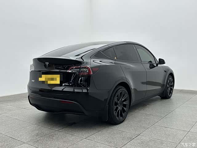 Tesla Model Y, 2022 6