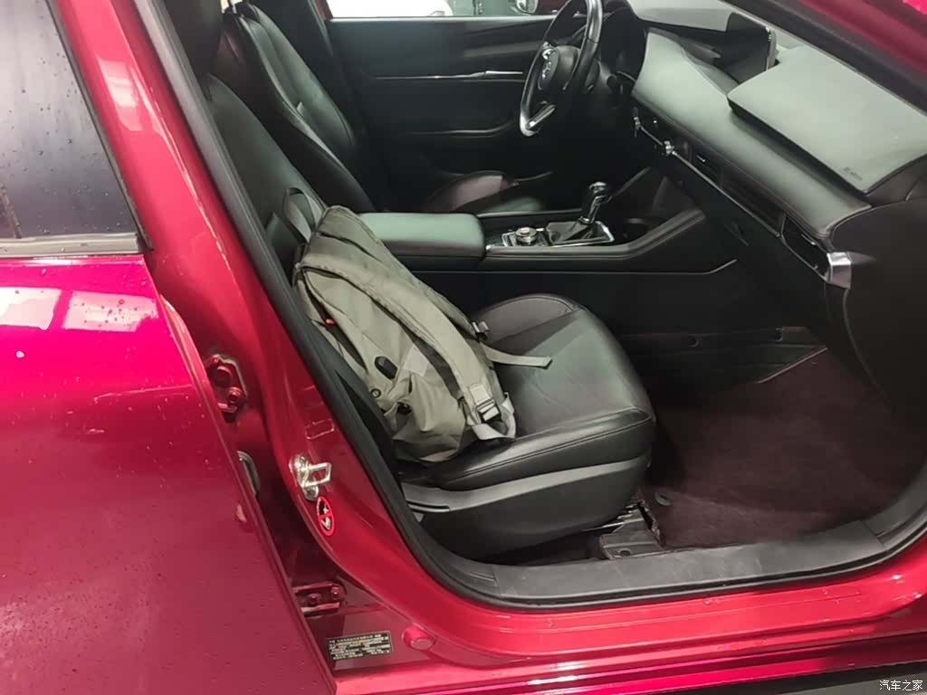 Mazda Mazda3, 2019 19