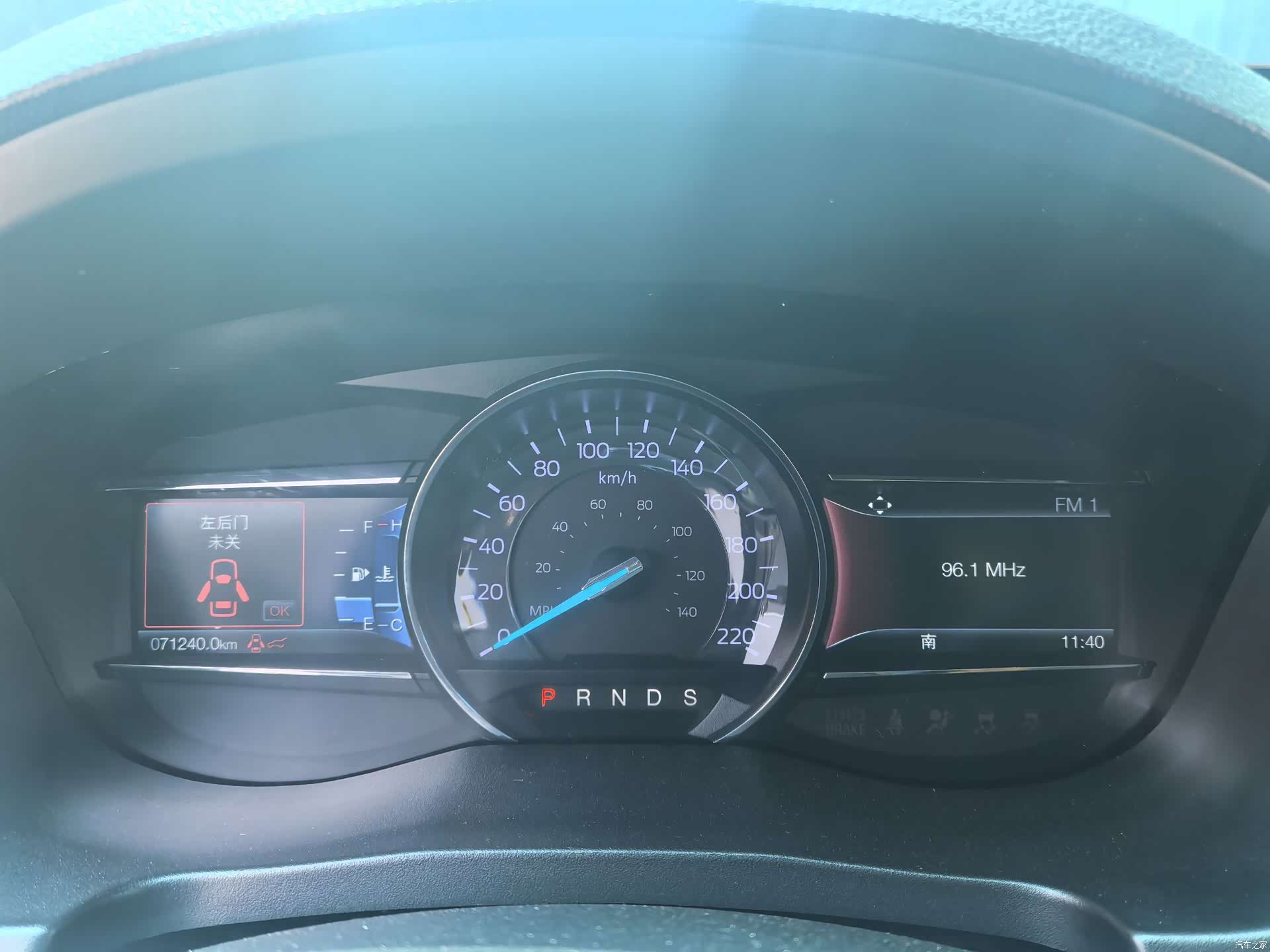 Ford Explorer, 2019 27