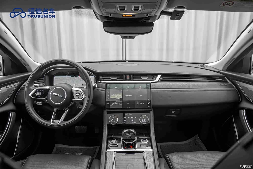 Land Rover P250, 2021 13