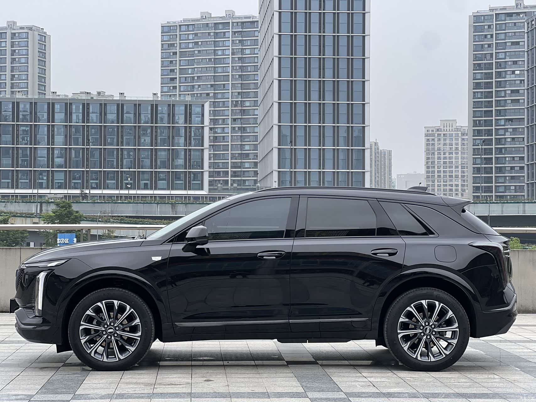 Cadillac XT5, 2025 все фото