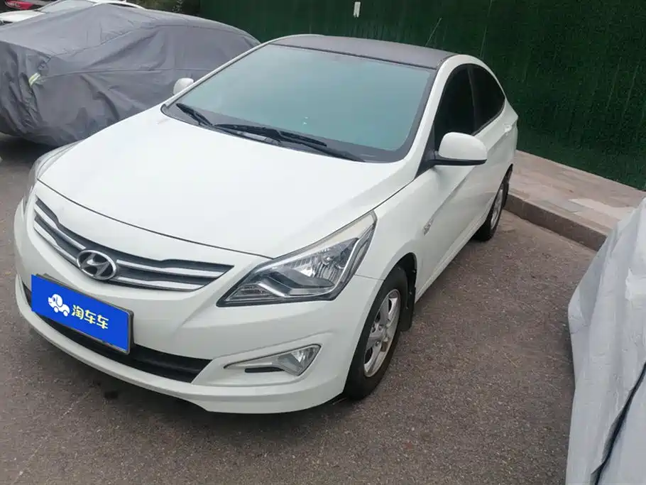 Hyundai Rena