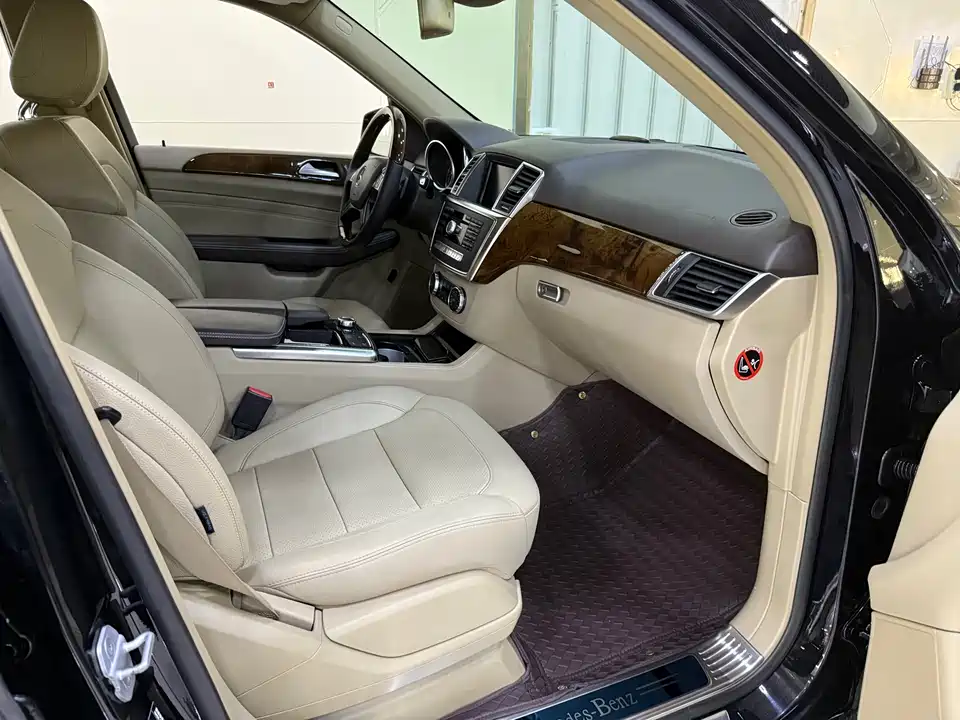 Mercedes-Benz M class