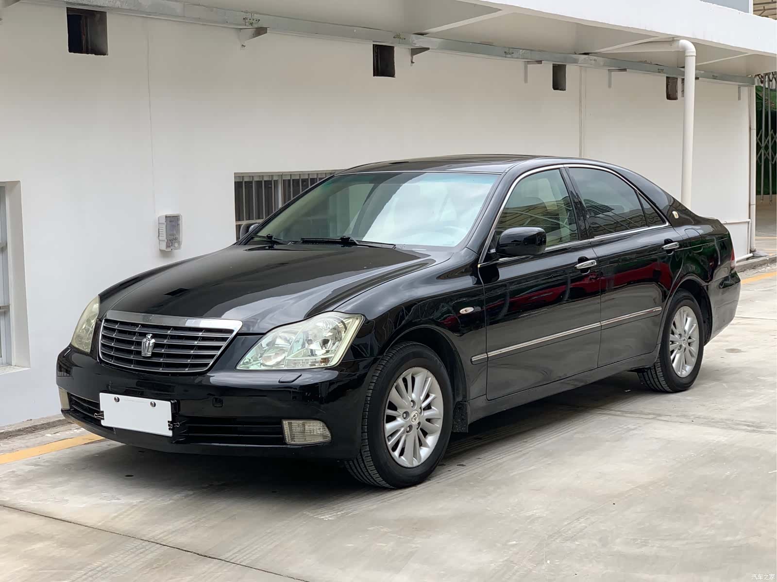 Toyota Crown, 2006 1