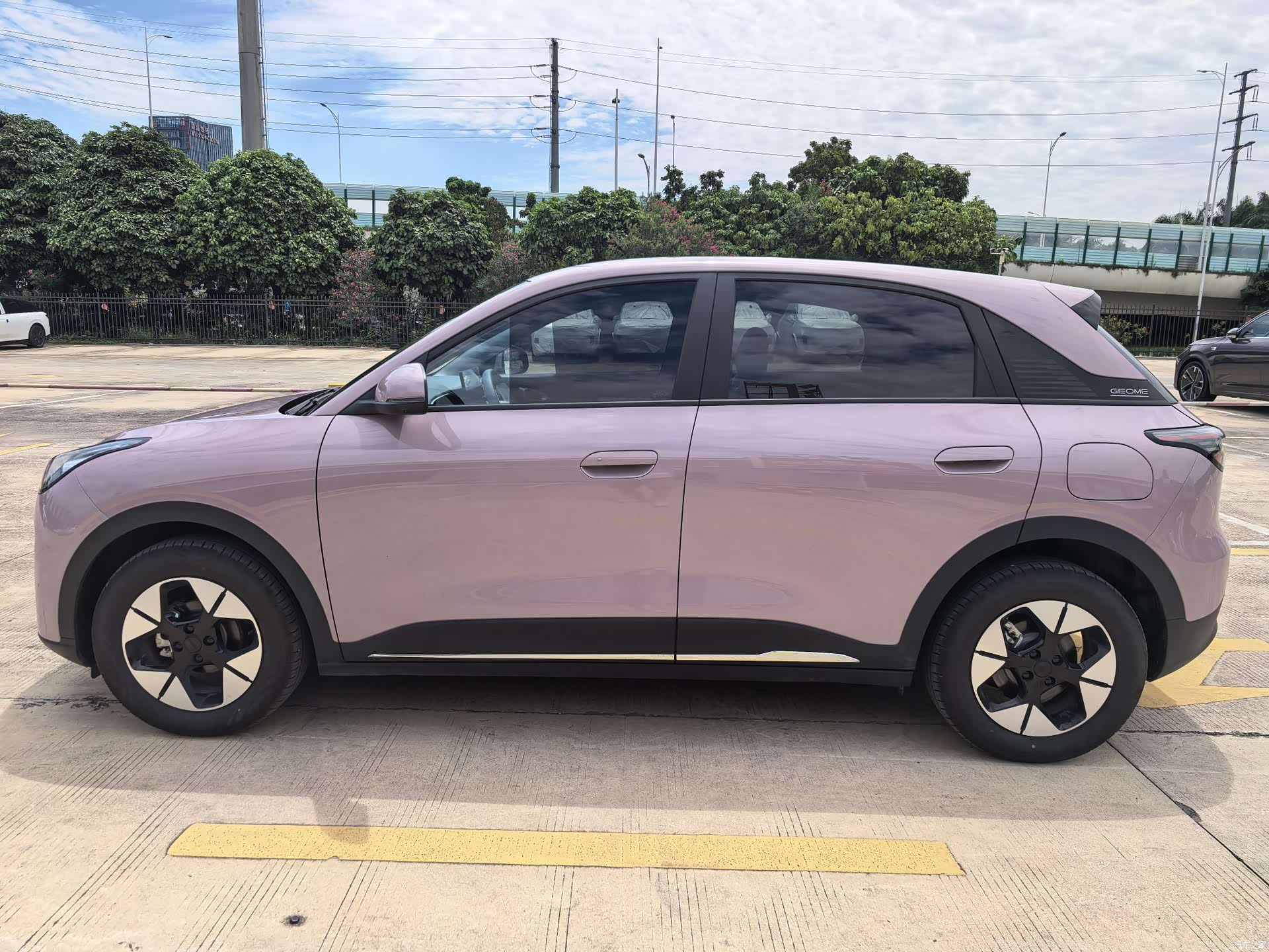 Geely Xingyuan, 2025 4