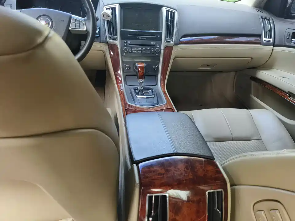 Cadillac SLS Saiwei