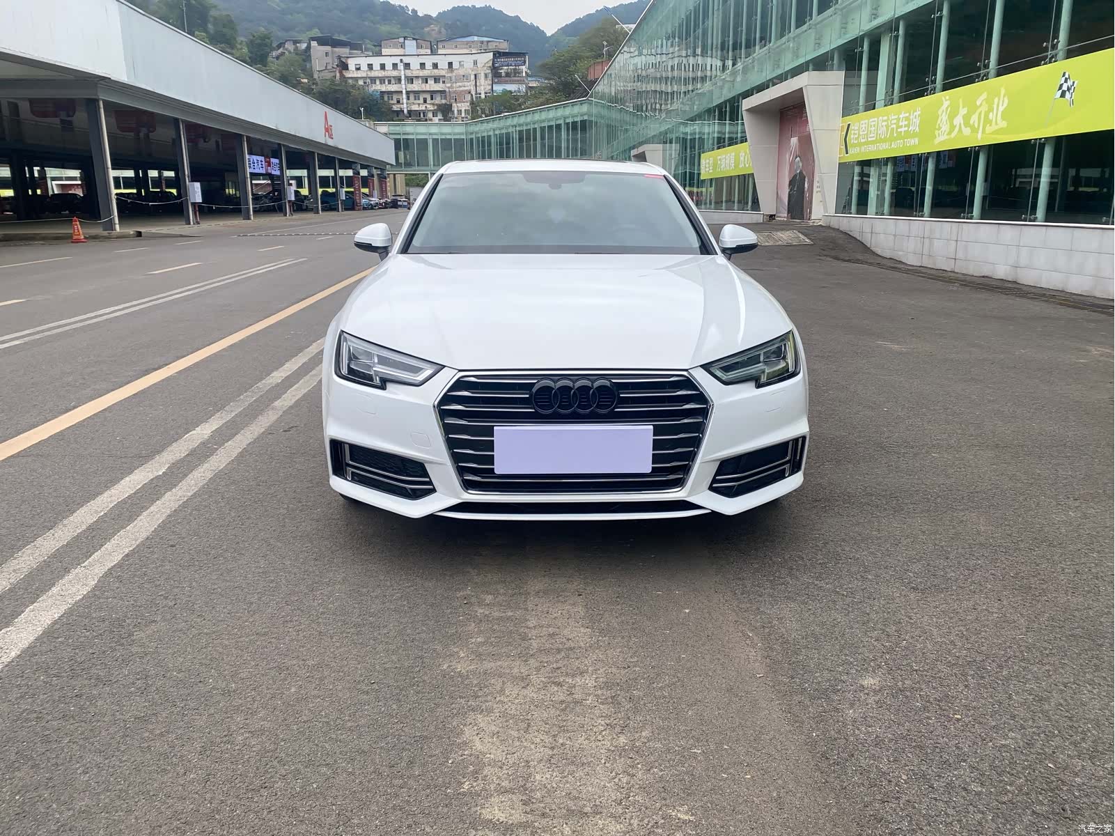 Audi A4L, 2019 2