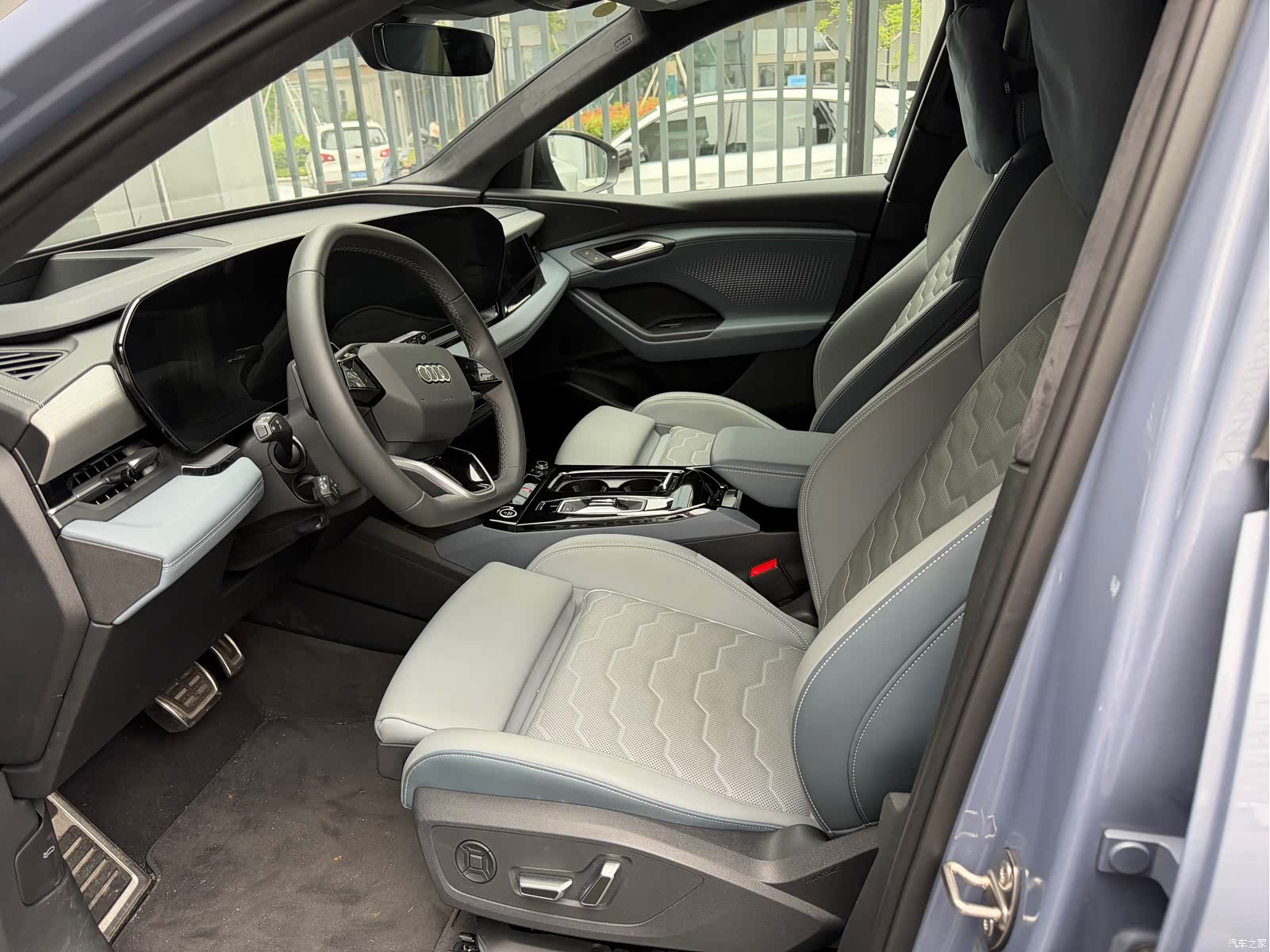 Audi e-tron, 2025 8
