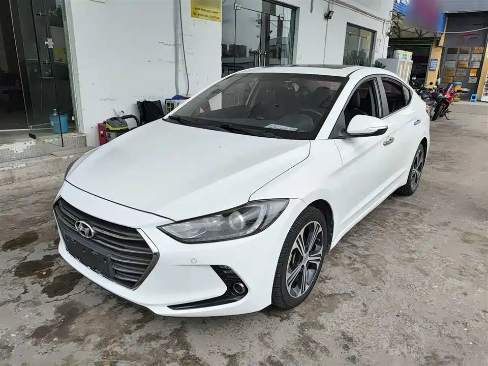 Hyundai Lead