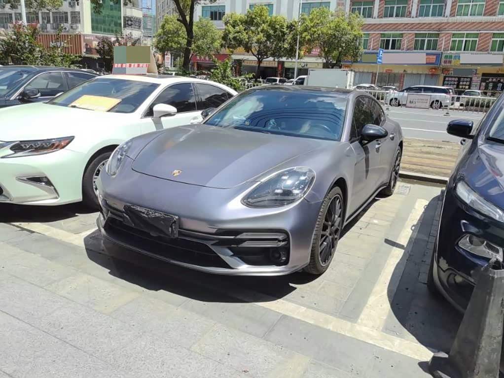 Porsche Panamera