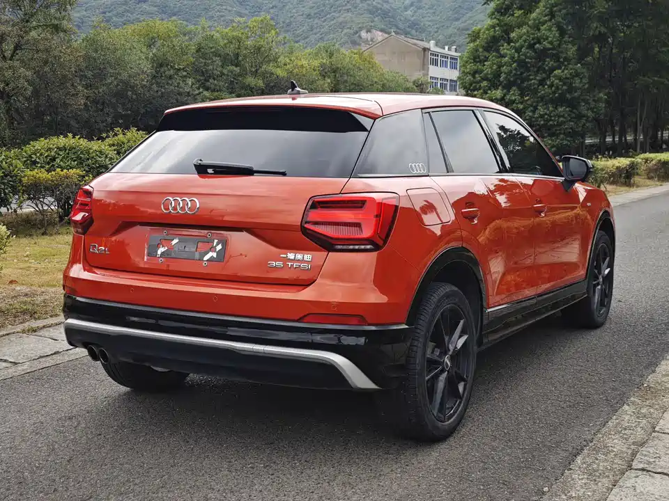 Audi Q2L Audi Q2L