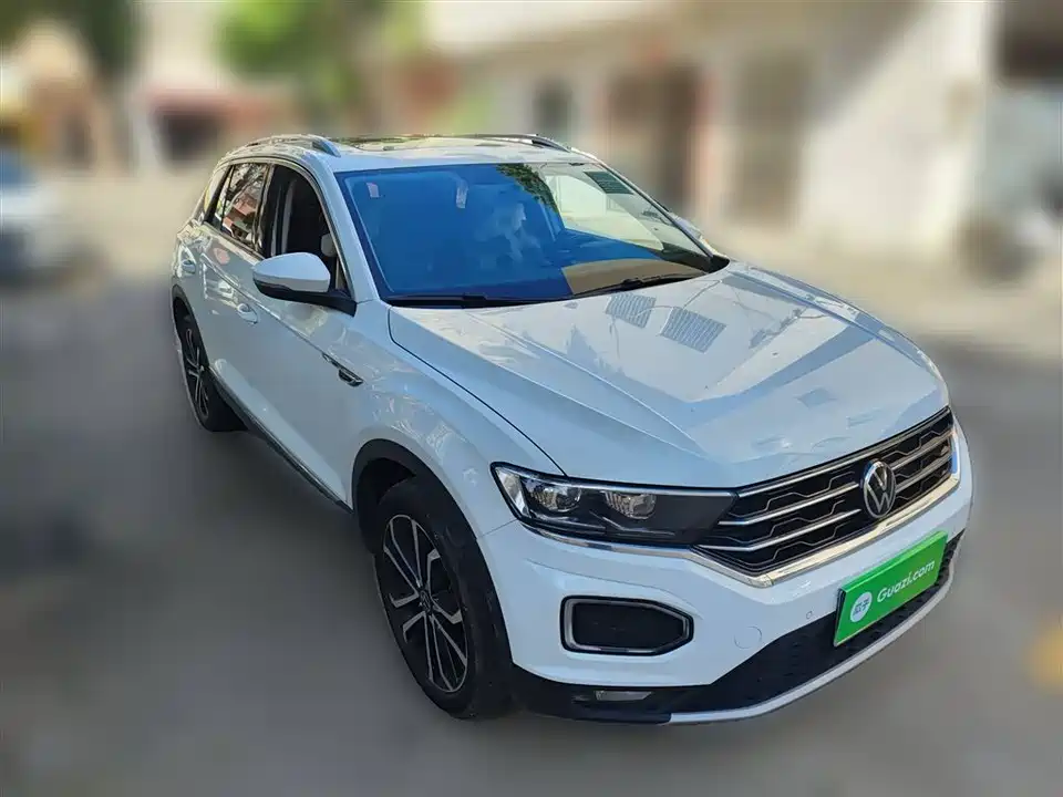 Volkswagen T-ROC exploring Songs