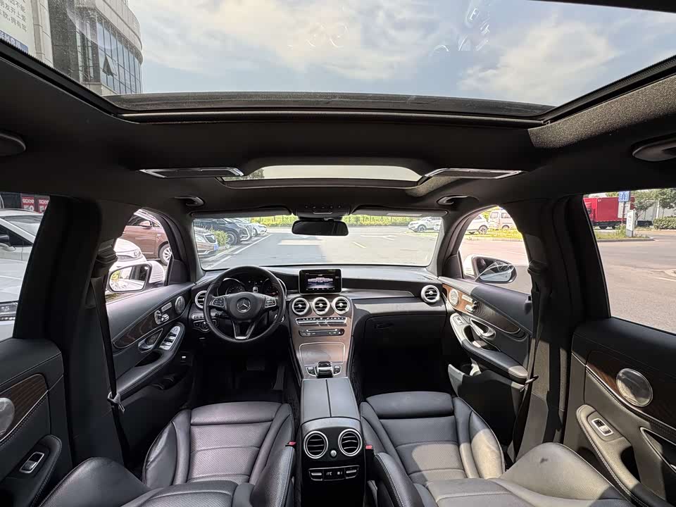 Mercedes-Benz GLC Mercedes-Benz GLC