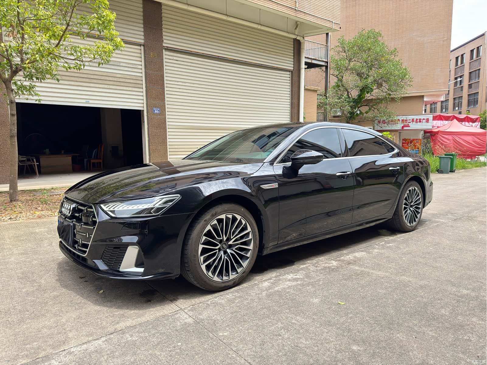 Audi A7L, 2025 1