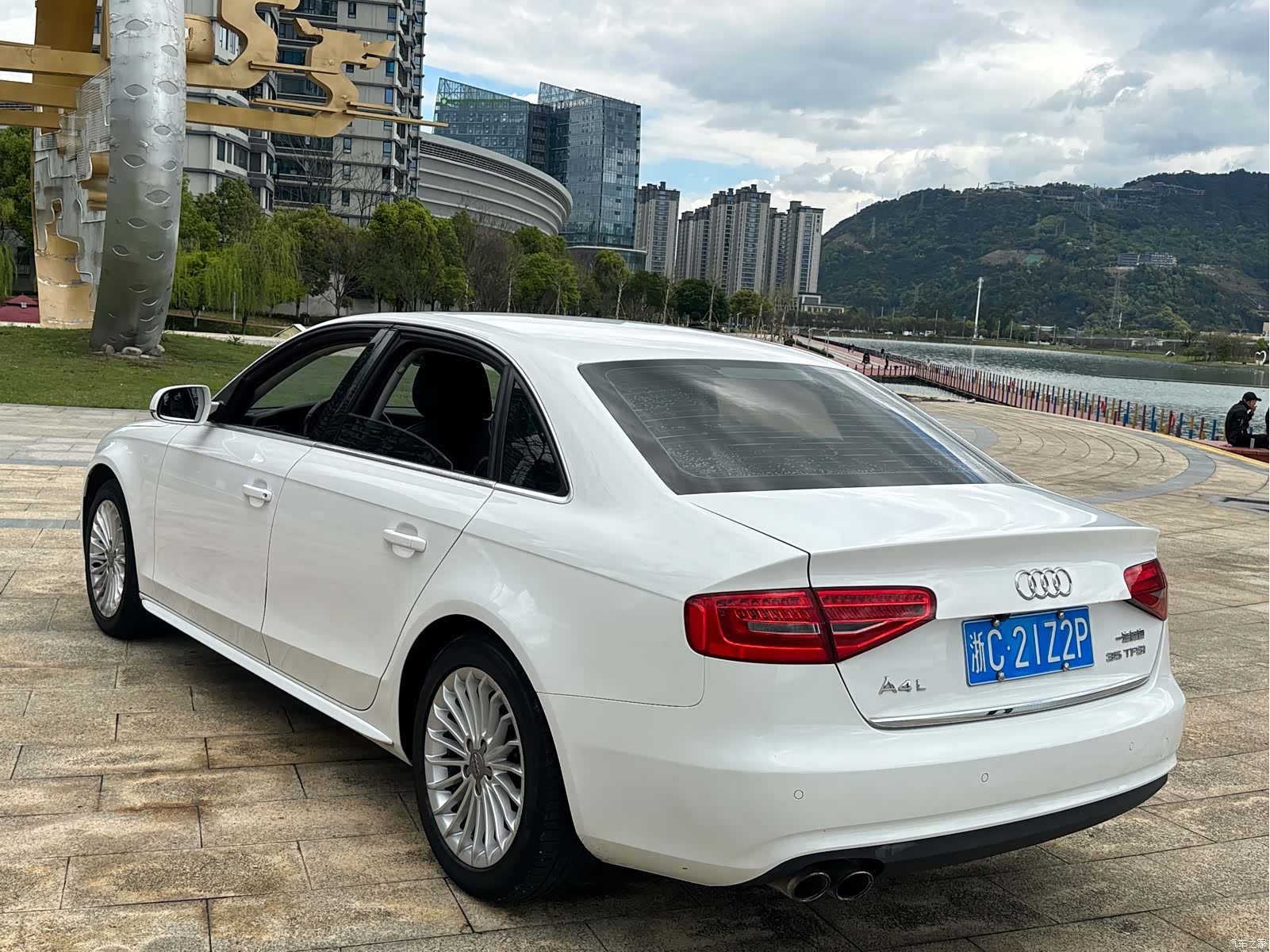 Audi A4L, 2015 7
